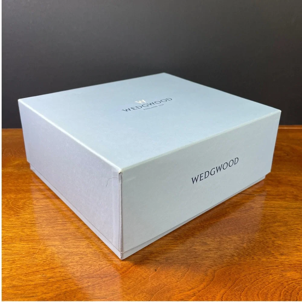Wedgwood England 1759 Presentation Box‎ Storage Container Dishware